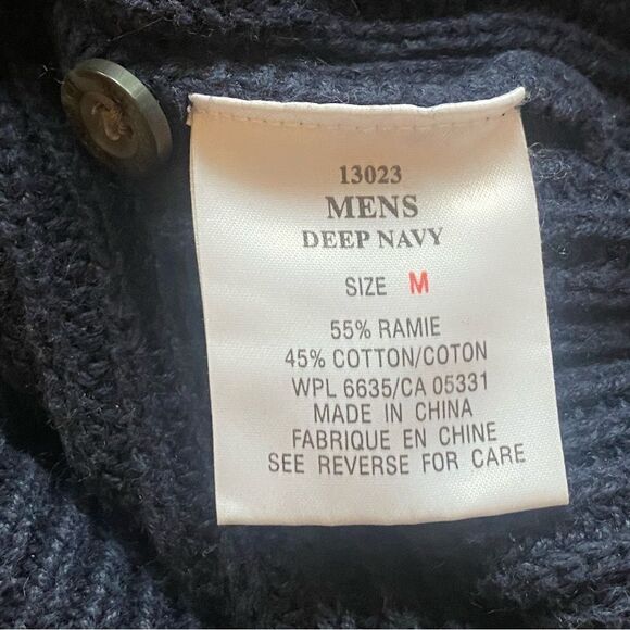 Woolrich Navy Blue Knit Henley Style Sweater Size Medium - Picture 4 of 11